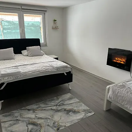 Ajla - Free Parking *