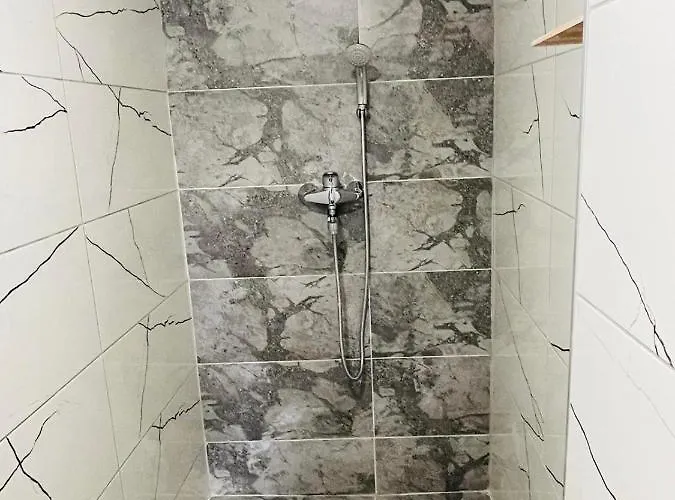 Ajla - Free Parking Apartman